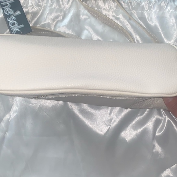 NWT the Sak De Young Hobo embossed. Model:108396. Retail $149.00 - Picture 4 of 9